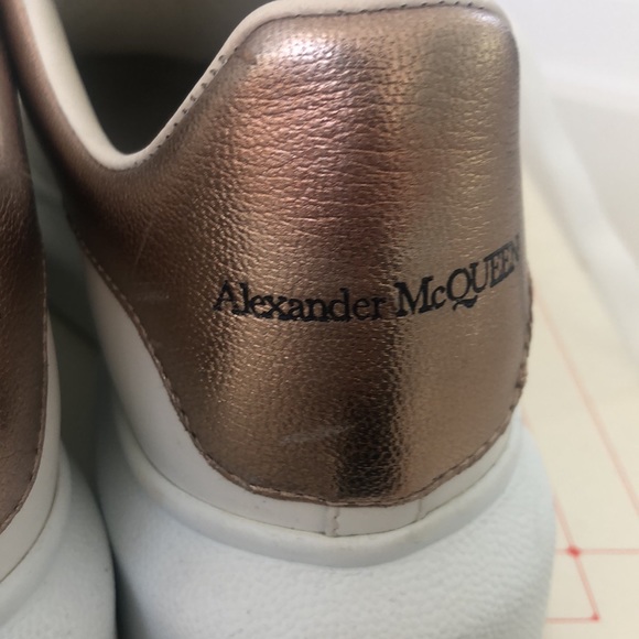 Alexander McQueen sneakers. - Picture 6 of 7